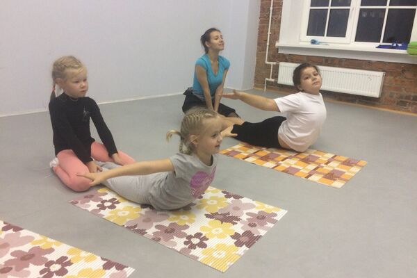 Урок хореографии в детской студии CONTRAST